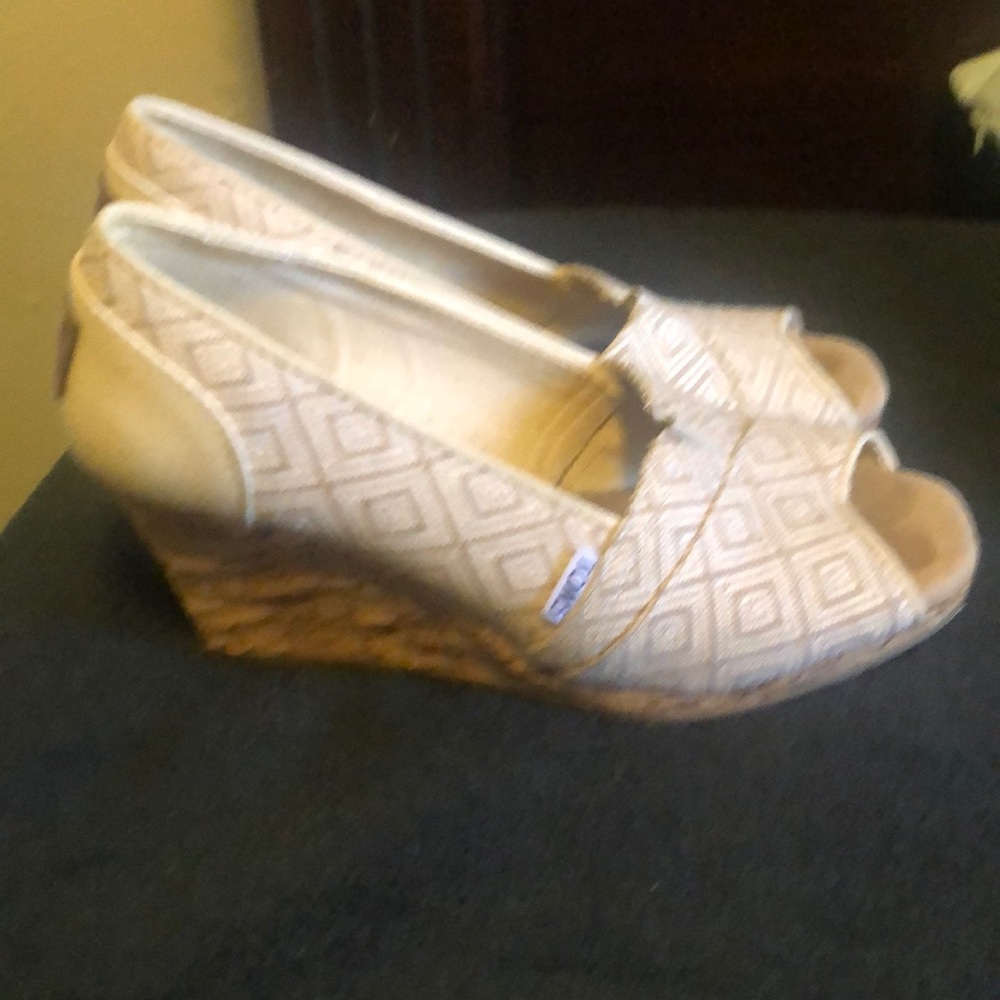 Toms 3-inch wedges
